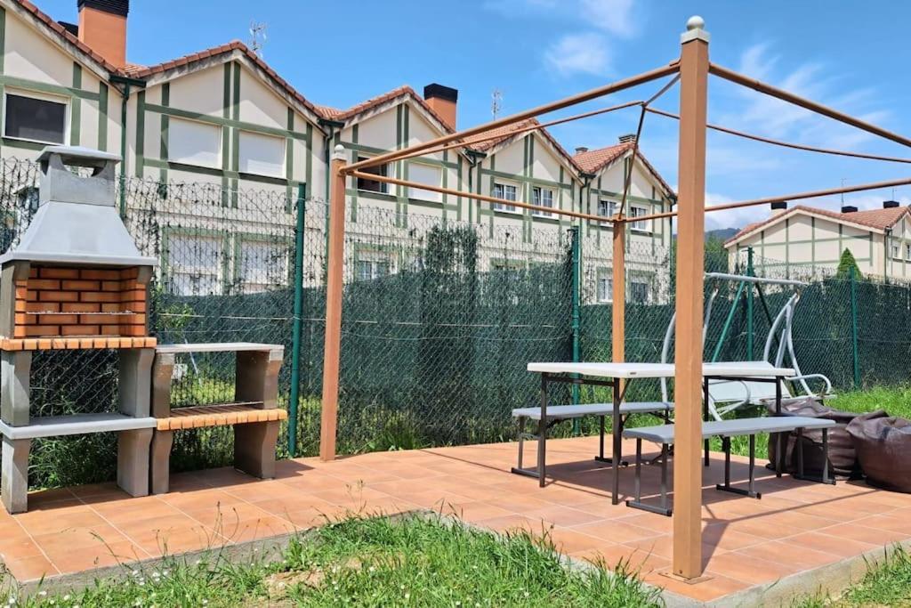 Espectacular Casa Rural En Espinosa de los Monteros Eksteriør billede