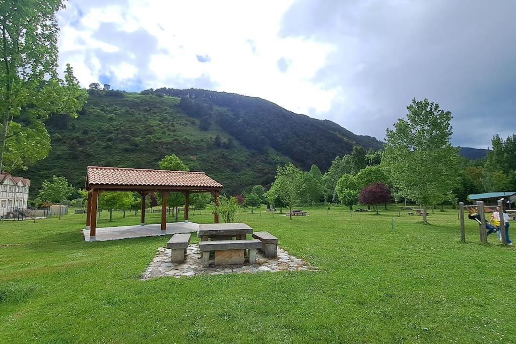 Espectacular Casa Rural En Espinosa de los Monteros Eksteriør billede